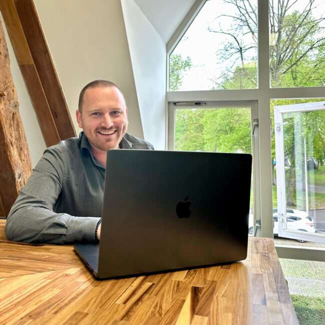 Dennis Achter laptop